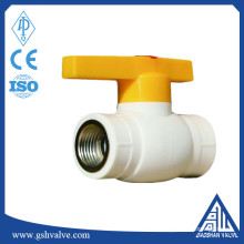 DN40 Soupape femelle en plastique PPR Ball Valves